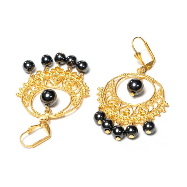 Handcrafted Maglei gold-plated earrings featuring grey hematite stone ornaments with a metallic luster - Anima Collection by iottigleam