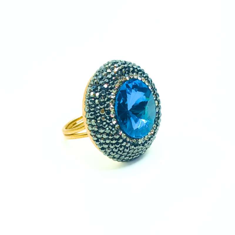 Handcrafted Sirona Blue ring with radiant blue zirconia on a gold-plated band - Anima Collection by Iottigleam