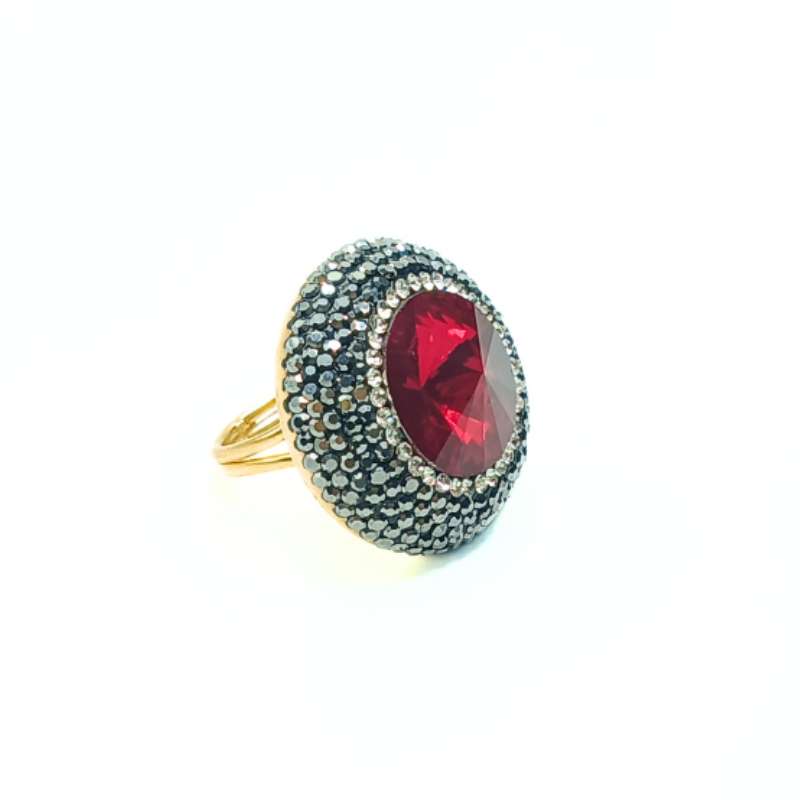 Handcrafted Sirona Red gold-plated ring with bold red zirconia - Iottigleam Anima Collection    