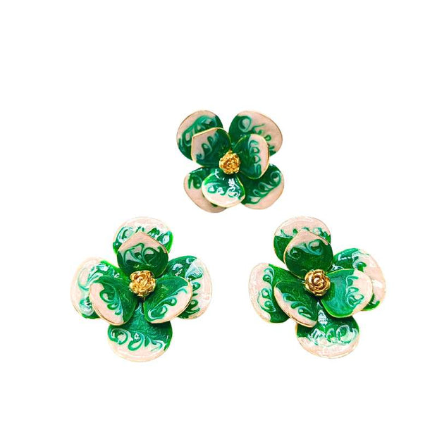 Handcrafted Verona 2-piece accessory set featuring green flower earrings and a matching gold-plated flower ring for a trendy, chic look - Modena Collection by iottigleam